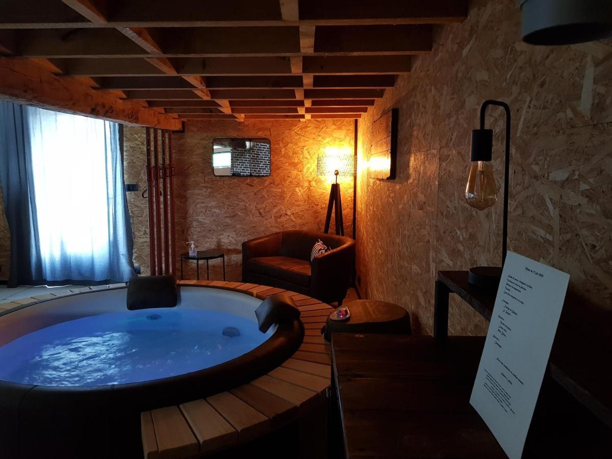 Au Soleil Vert - Chambre De Charme Avec Spa Et Sauna Prives Zeggers-Cappel Exterior foto