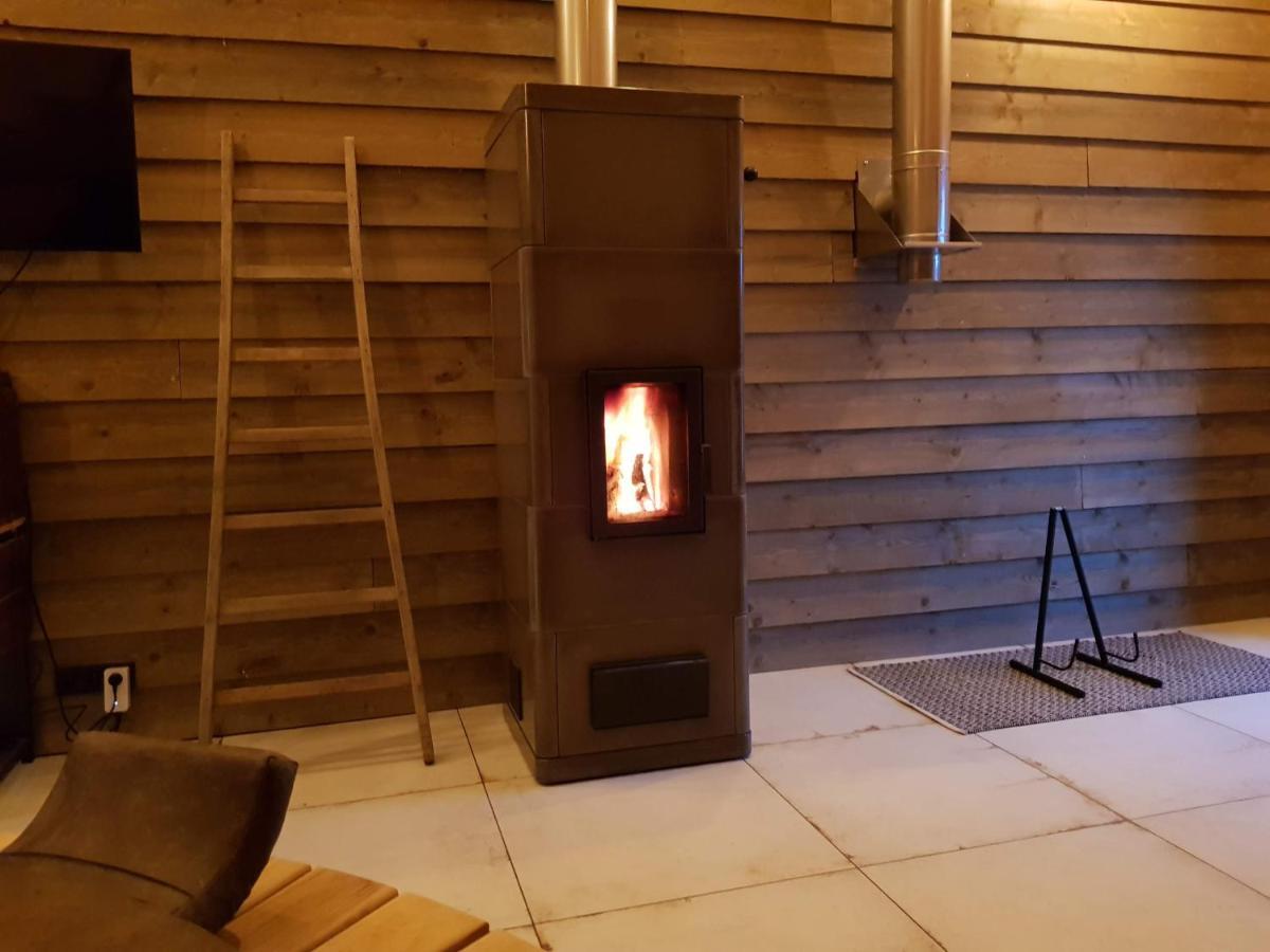 Au Soleil Vert - Chambre De Charme Avec Spa Et Sauna Prives Zeggers-Cappel Exterior foto